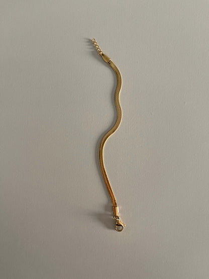 Romi Herringbone Bracelet