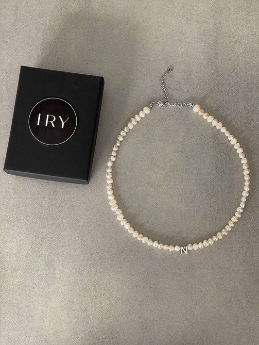 INITIAL BEAUTY NECKLACE
