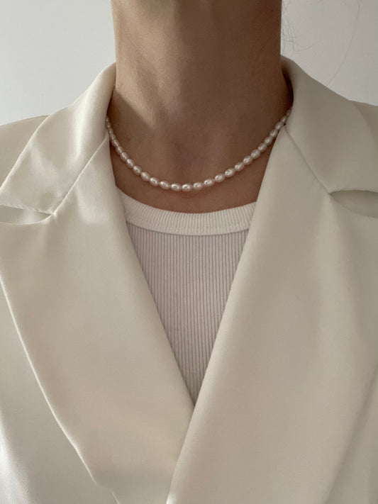 CLASSIC PEARL NECKLACE